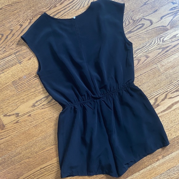 ONE CLOTHING short black romper. Size Medium - Picture 3 of 3